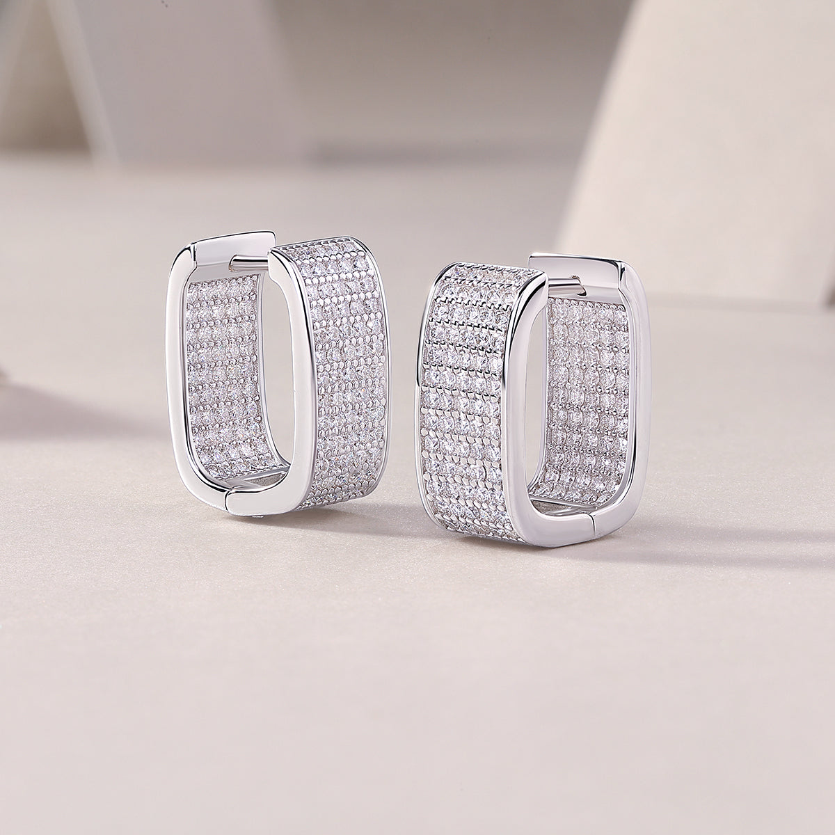 Lumière des Étoiles Boucles d’Oreilles Moissanite en Argent S925