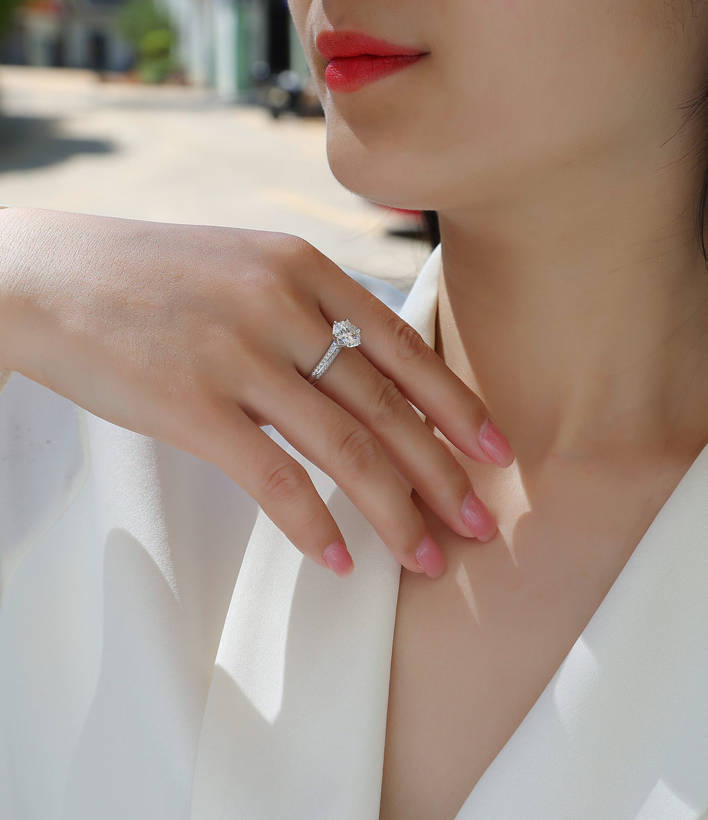 Bonheur Comme Une Fleur Bague Moissanite en Argent S925, 1 Carat